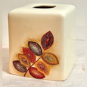 Croscill Ceramic Tissue Box Cover
Mosaic Style Leaf Design